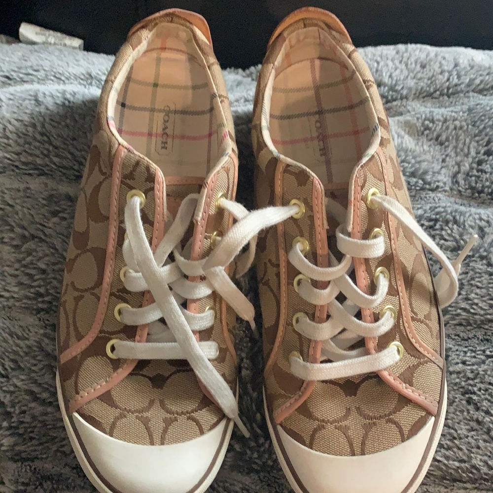 Woman COACH tennis shoe👟